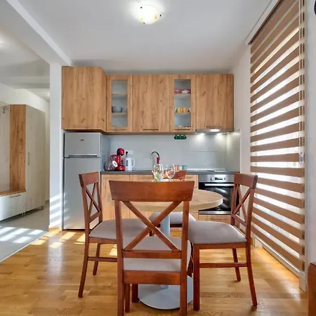 Apartman Gold Shine *